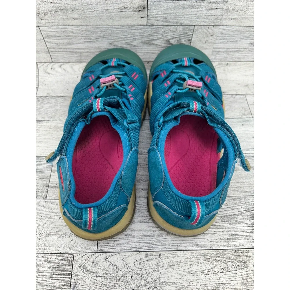 Keen Newport H2 Blue Pink Hiking Sandals Kids Sz 5 1020362 Toe Protection